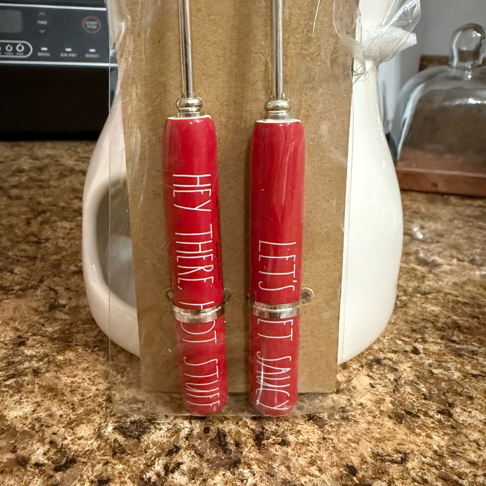 Rae Dunn Cream Fondue Pot - Picture 4 of 4